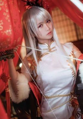 美女裸体动态视频_720全集免费播放